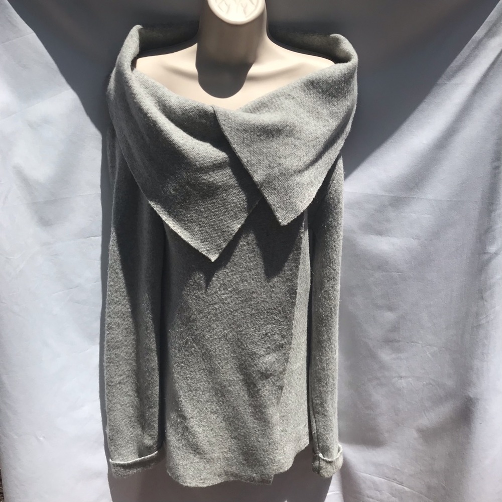 Chiaramente Italian Heather Gray Wool Wrap Sweater